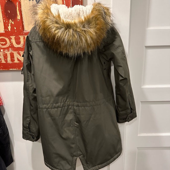 Woman’s S13 Canyon Fleece Lined Coat w/Faux Fur Trim - Picture 2 of 3